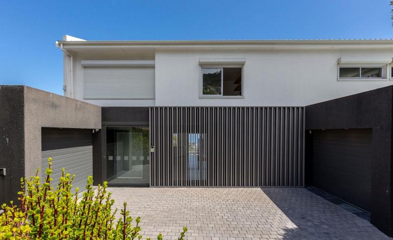 4 Bedroom Property for Sale in Llandudno Western Cape